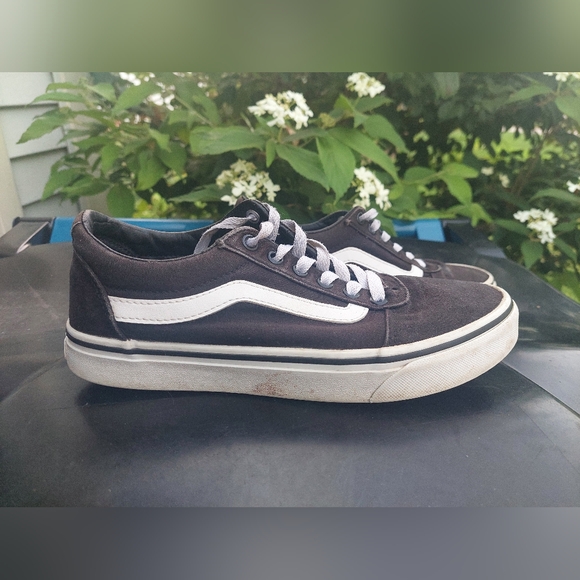 Vans classic black low top women's 7.5 - Picture 2 of 6